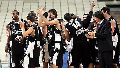 Έσπασαν τα καλάθια…