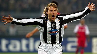 Σκέφτεται να αποσυρθεί ο Νέντβεντ