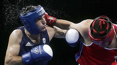 «Σκίζουν» οι Έλληνες πυγμάχοι