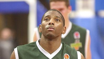 Α1: Αφίξεις και «πρώτη» στο λιμάνι