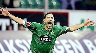 Μια «ανάσα» από την Ατλέτικο ο Πετρόφ