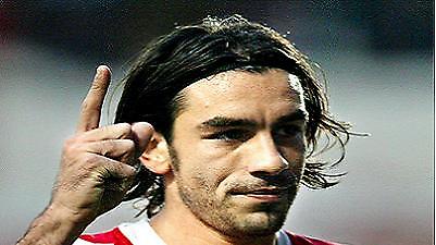 Διαψεύδουν για Πιρές