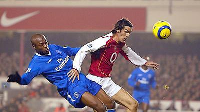 Ντύνεται «νυχτερίδα» ο Πιρές;