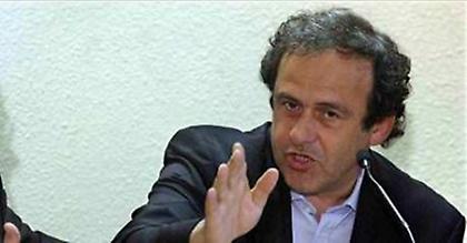 Πλατινί: «Οφείλουμε να μειώσουμε τους αγώνες…»