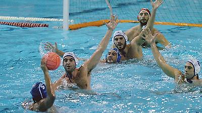 Βυθίστηκε στο Λαιμό