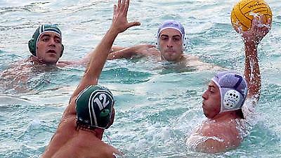 Στην πισίνα… πριν τη διακοπή