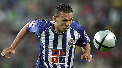 Super Liga: Δύσκολη δοκιμασία για τους «δράκους»