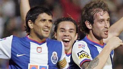 Superliga: Πετάνε οι «δράκοι»…