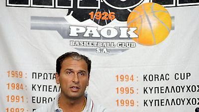 Εφτασε ενθουσιασμένος ο Ζούγιοβιτς