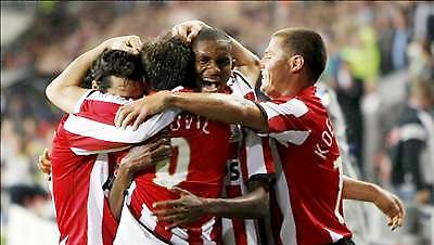 Eredivisie: «Γκέλα» για Αϊντχόφεν, ακάθεκτη η Φέγενορντ