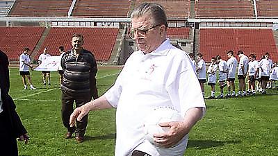 Ζωντανός ο θρύλος του Πούσκας