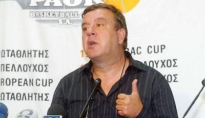 Επιστρέφει ο Πανελούδης