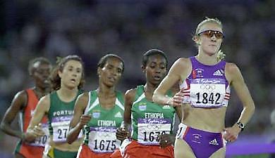 Νίκη μετ'... εμποδίων για τη Ράντκλιφ