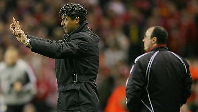 Μπενίτεθ: «Καλύτεροι από τους κορυφαίους»