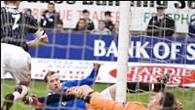 Scottish Premier: Παρέμεινε δεύτερη η Ρέιντζερς