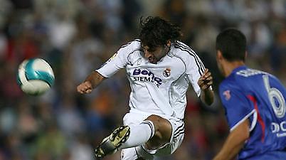 Αμφίβολος με Στεάουα ο Ραούλ