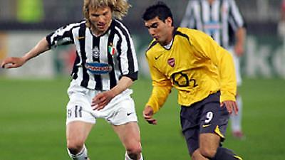 Βελτιωμένη πρόταση της Ατλέτικο για Ρέγιες