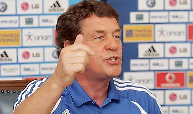 «Ράγισε το γυαλί»