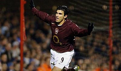 Βενγκέρ: «Δεν θα φύγει ο Ρέγες»