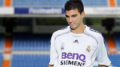 Τρεις «μνηστήρες» για Ρέγες