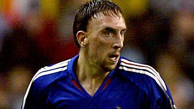 Ντιούφ: «Δεν φεύγει ο Ριμπερί»