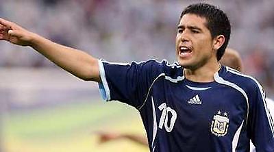 Ρικέλμε: «Έχω συμβόλαιο και επιστρέφω...»