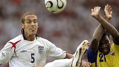 «Καρφιά» σε Έρικσον από Φέρντιναντ