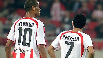 Αγωνία σε διπλό μέτωπο