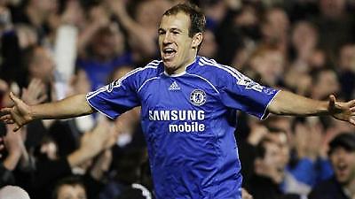 Συζητάει μόνο με την Τσέλσι ο Ρόμπεν