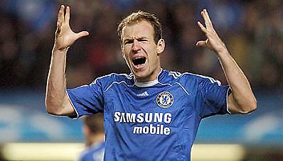 Μουρίνιο: «Δεν πάει πουθενά ο Ρόμπεν»