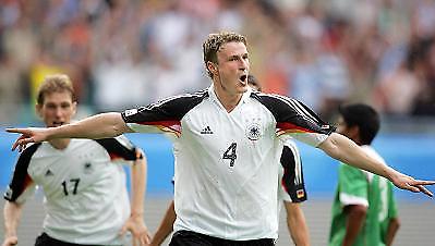 Μέσω Βίλα στην Εθνική ο Χουτ