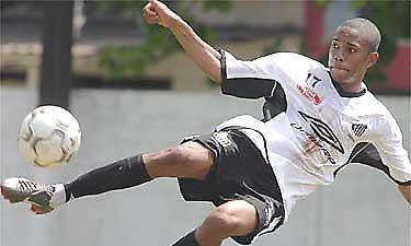 Διεψεύδει η Σάντος για Ρομπίνιο