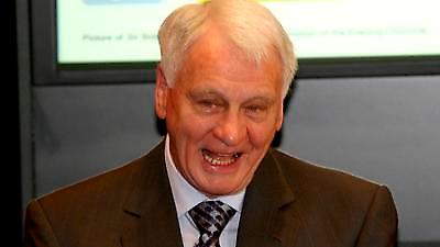 Άγνοια για τα περί Ιρλανδίας δηλώνει ο Ρόμπσον