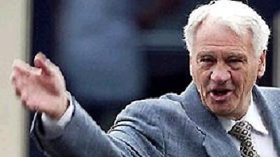 Στο νοσοκομείο ο σερ Μπόμπι Ρόμπσον