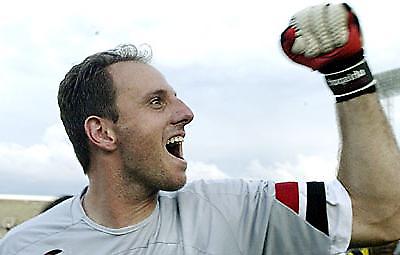 Παραλίγο χατ τρικ ο τερματοφύλακας της Σάο Πάουλο