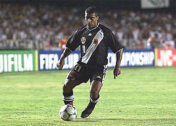 Παίκτης-προπονητής ο Ρομάριο!