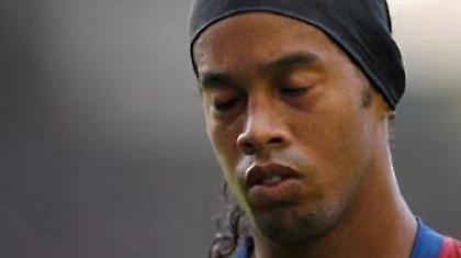 Ροναλντίνιο: «Θέλω να μείνω στην Μπαρτσελόνα»