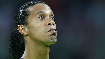 Συμφώνησαν για Ροναλντίνιο, αλλά του χρόνου…