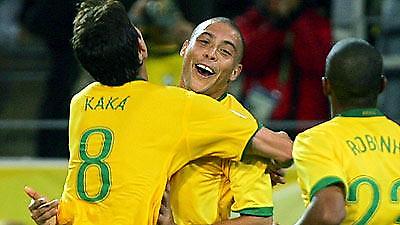 Ρονάλντο: «Ο Κακά θέλει να μείνει πιστός στη Μίλαν»