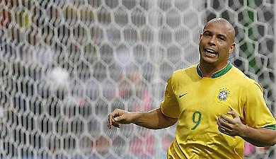 Επέμβαση για το «φαινόμενο»