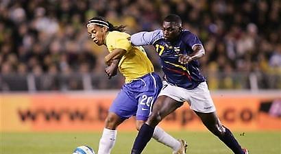 Δέχεται τον... πάγκο ο Ροναλντίνιο