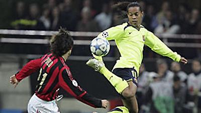 Επιμένει η Μίλαν για Ροναλντίνιο