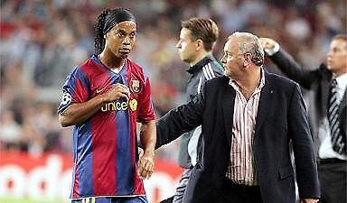 Ράικαρντ: «Παραμένει σημαντικός παίκτης ο Ροναλντίνιο»