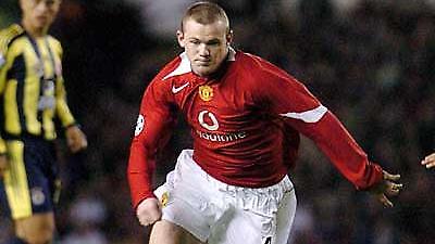 Ρούνεϊ: «Δεν με προστατεύουν οι διαιτητές»