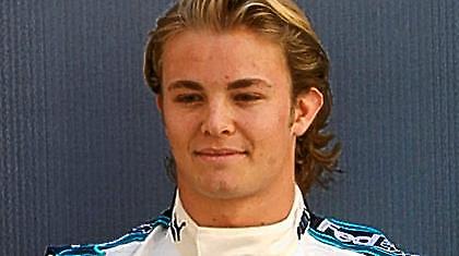 Ο Ρόσμπεργκ παραμένει στην Williams