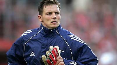 Πήρε Ροστ το Αμβούργο από Σάλκε