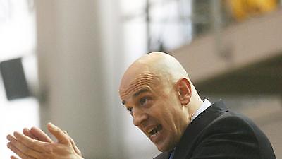 A1: Ανακοίνωση κατά του Ρούσο