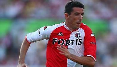 Eredivisie: Γκέλα για Αϊντχόφεν, κορυφή για Φέγενορντ