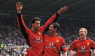 Στο πλευρό του Κιν ο Φαν Νίστελροϊ