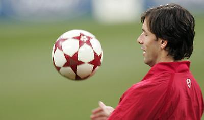 Επέστρεψε στις προπονήσεις ο Νίστελροϊ